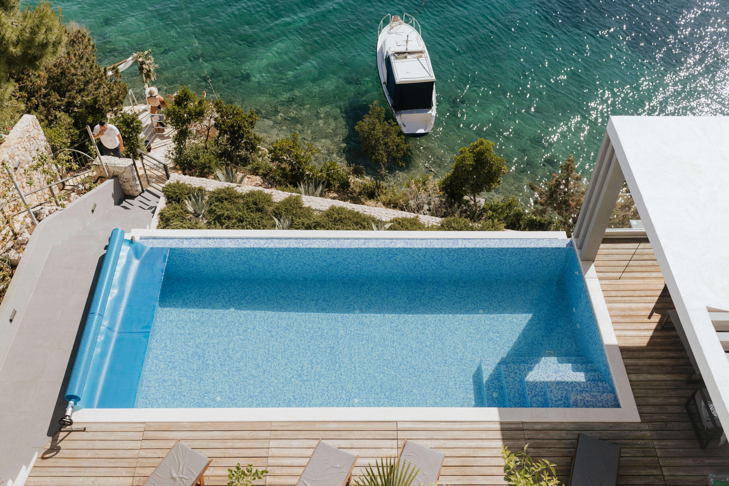 Luxusvilla mit Pool und Boot direkt am Strand zum Heiraten